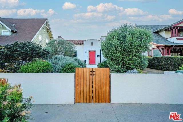 173 S Kingsley Drive, Los Angeles, CA 90004