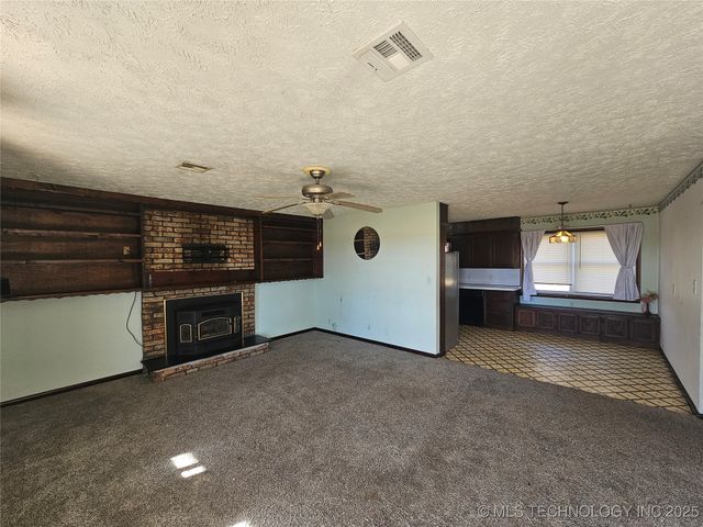 6370 W 430 Road, Pryor, OK 74361