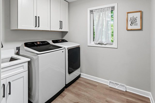 6501 River Meadows Turn, Racine, WI 53402