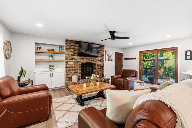 6501 River Meadows Turn, Racine, WI 53402