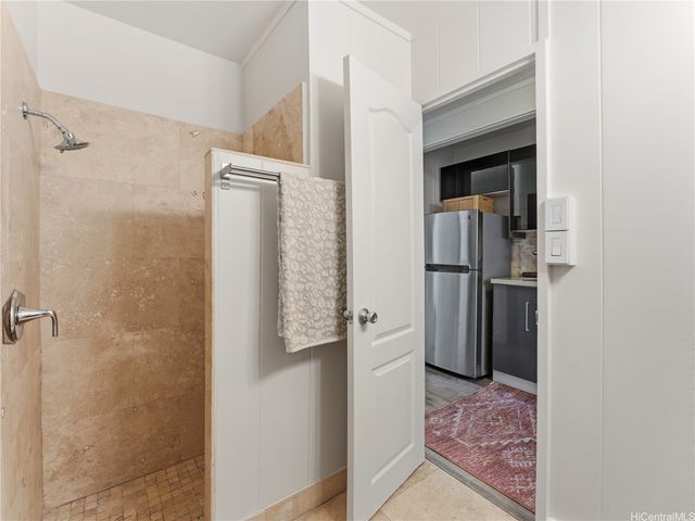 1700 Makiki Street 104, Honolulu, HI 96822