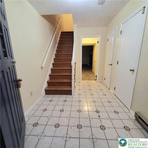 1081 Barnside Road, Lower Macungie Twp, PA 18103