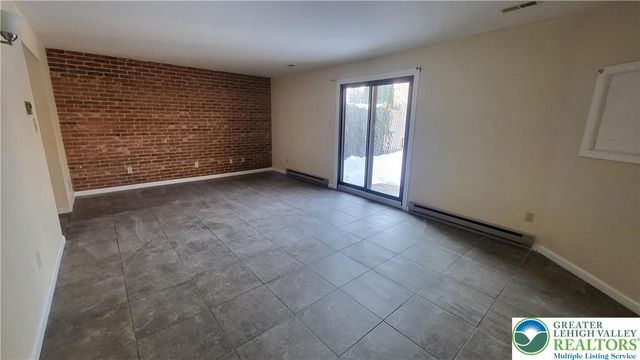 1081 Barnside Road, Lower Macungie Twp, PA 18103