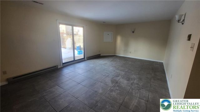 1081 Barnside Road, Lower Macungie Twp, PA 18103