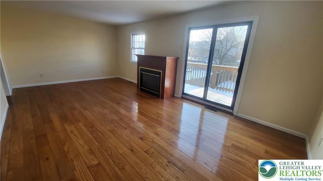 1081 Barnside Road, Lower Macungie Twp, PA 18103