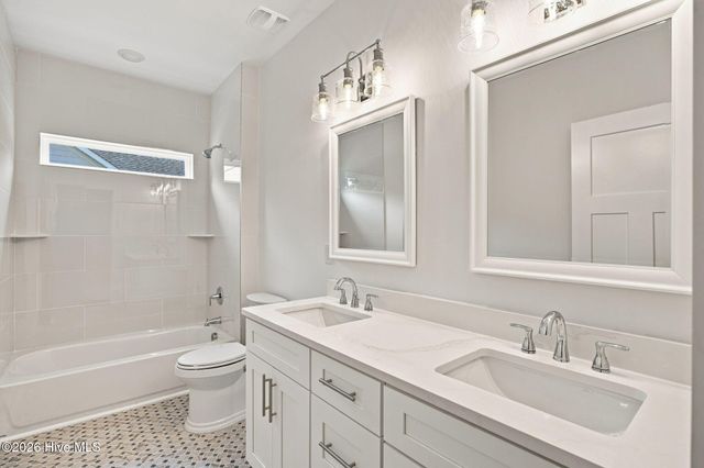 9406 Old Salem Way NW, Calabash, NC 28467