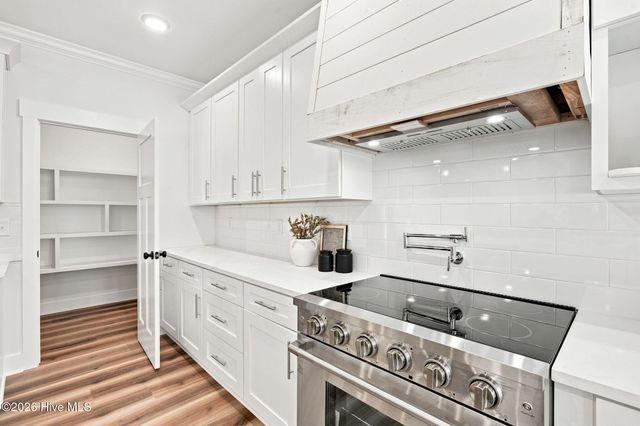 9406 Old Salem Way NW, Calabash, NC 28467