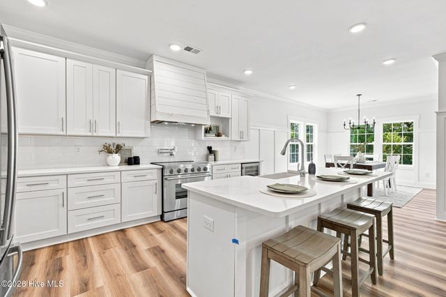 9406 Old Salem Way NW, Calabash, NC 28467