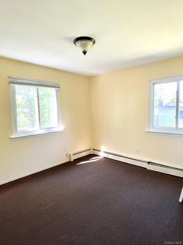 66-68 Hawthorne, East Islip, NY 11730