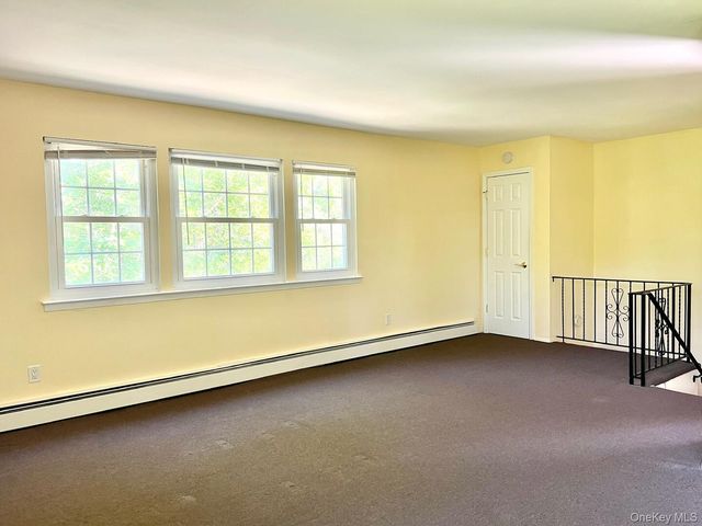 66-68 Hawthorne, East Islip, NY 11730