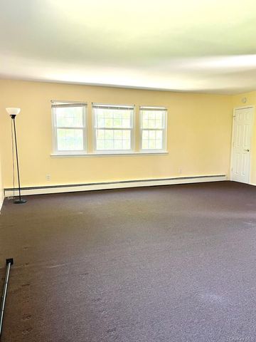 66-68 Hawthorne, East Islip, NY 11730