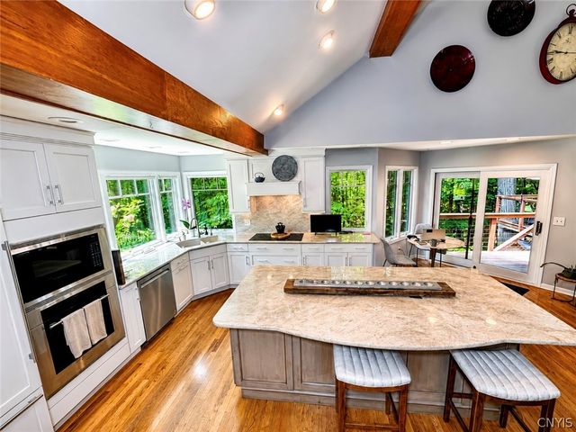 8969 Bethel Road, Pompey, NY 13035