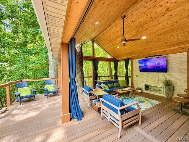 8969 Bethel Road, Pompey, NY 13035