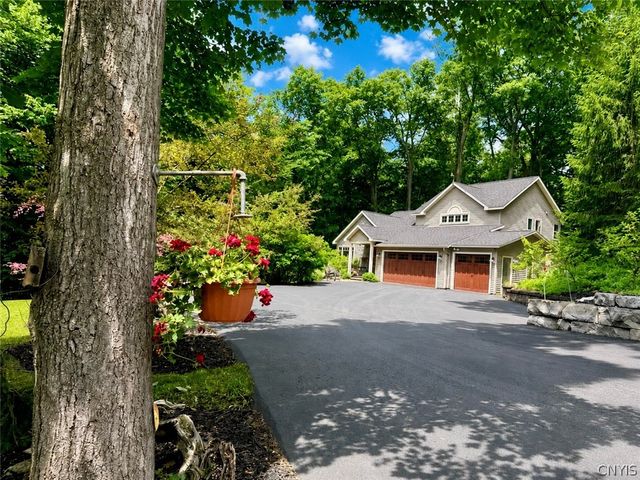 8969 Bethel Road, Pompey, NY 13035
