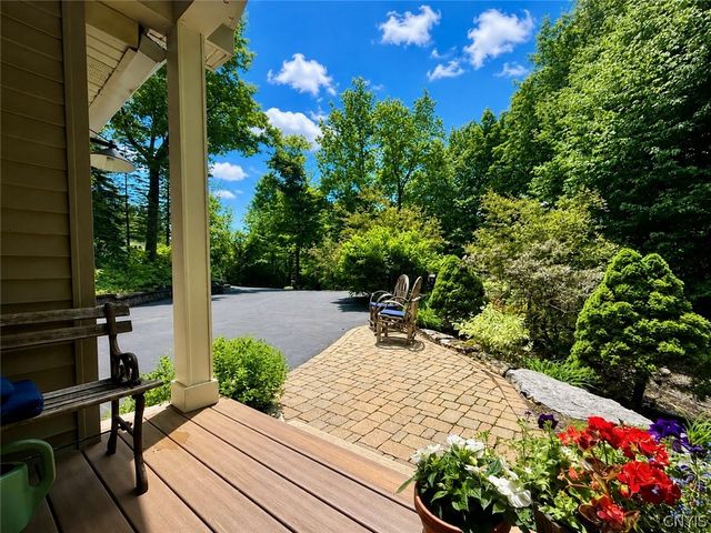 8969 Bethel Road, Pompey, NY 13035