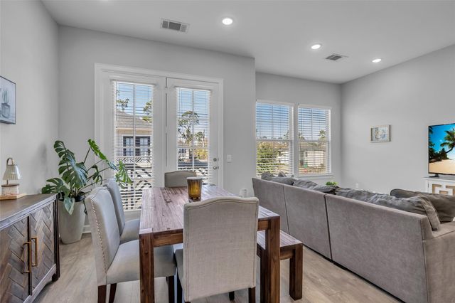 5118 Pine Reach Drive, Houston, TX 77018