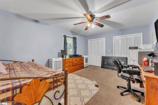 101 Willow Pond Lane, Piedmont, SC 29673