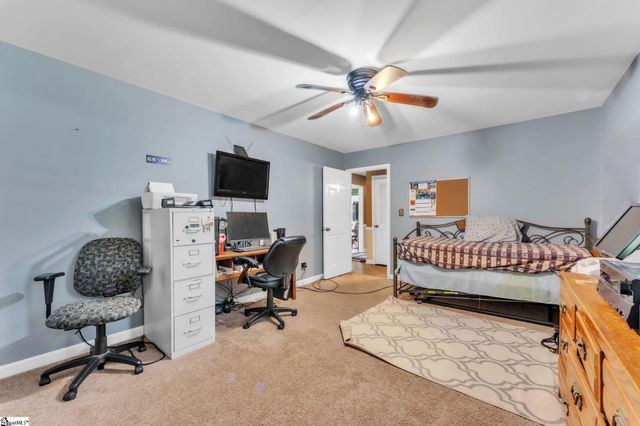 101 Willow Pond Lane, Piedmont, SC 29673