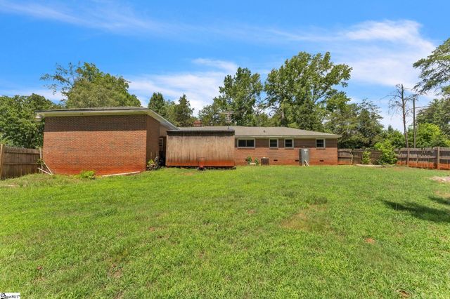 101 Willow Pond Lane, Piedmont, SC 29673