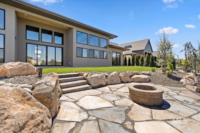 4900 W Braveheart St, Eagle, ID 83616