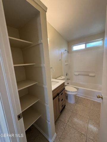 13464 SUNSET HILLS Drive, El Paso, TX 79928