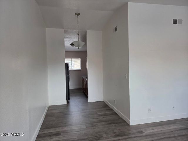 260 W 8th Avenue Apt 264, Mesa, AZ 85210