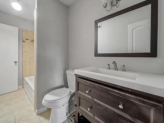 1901 Kingswood Court 1903, Denton, TX 76205