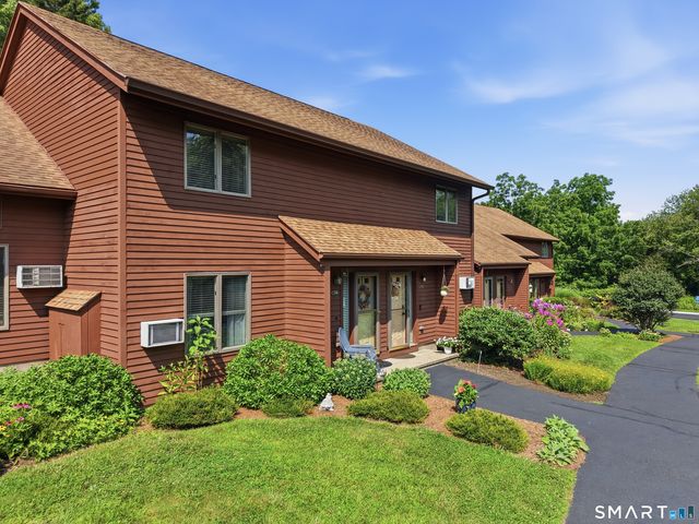 348 Boston Post Road C14, Waterford, CT 06385