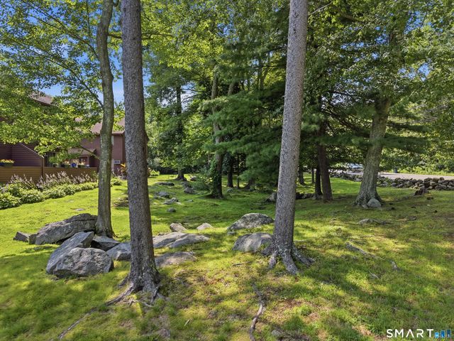 348 Boston Post Road C14, Waterford, CT 06385
