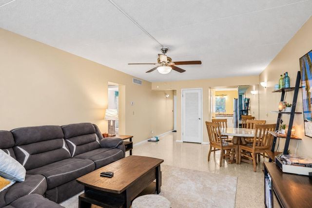 2950 W BAY DRIVE A5, Belleair Bluffs, FL 33770
