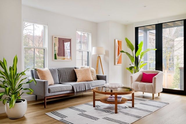 11 Goodman Road, Cambridge, MA 02139