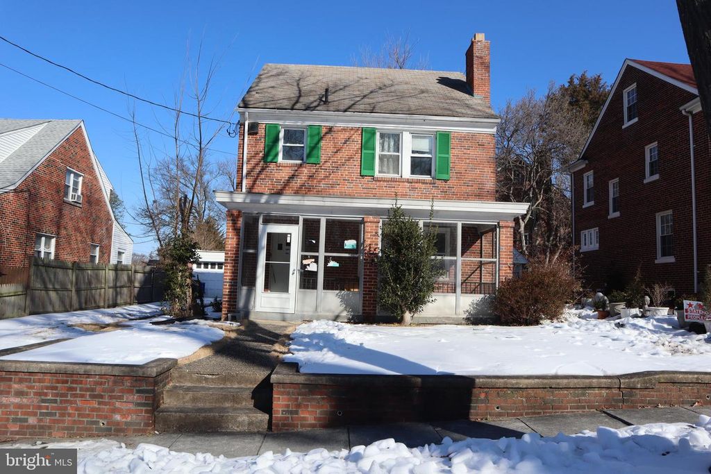 205 OGLETHORPE ST NW, Washington, DC 20011