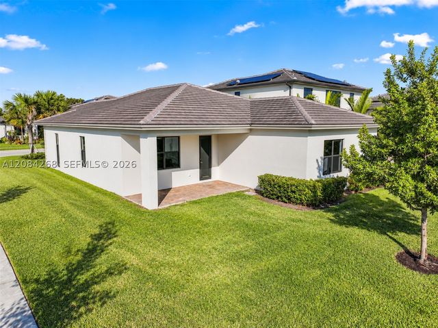 17564 SW 41st St, Miramar, FL 33029