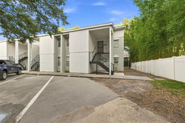 3807 N OAK DRIVE D41, Tampa, FL 33611