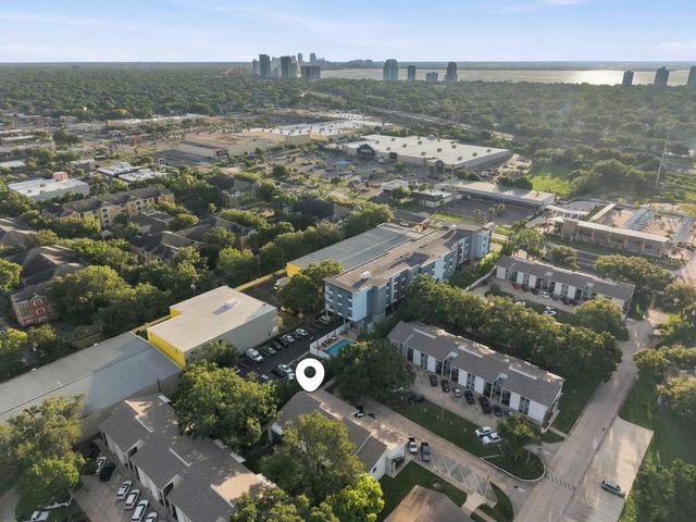 3807 N OAK DRIVE D41, Tampa, FL 33611