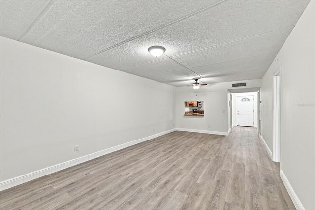 3807 N OAK DRIVE D41, Tampa, FL 33611