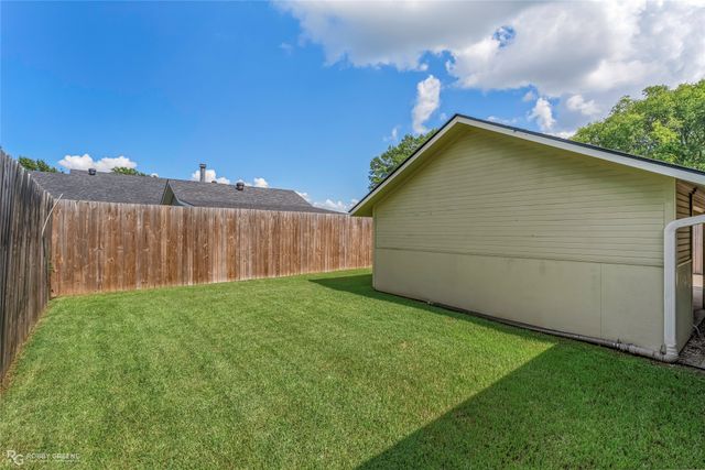 5106 Tara Lane, Bossier City, LA 71111