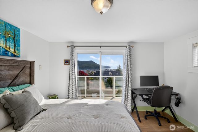 5012 Macbeth Drive, Anacortes, WA 98221