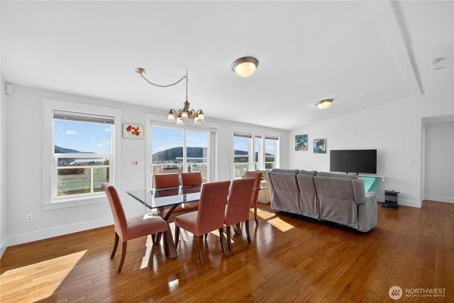5012 Macbeth Drive, Anacortes, WA 98221