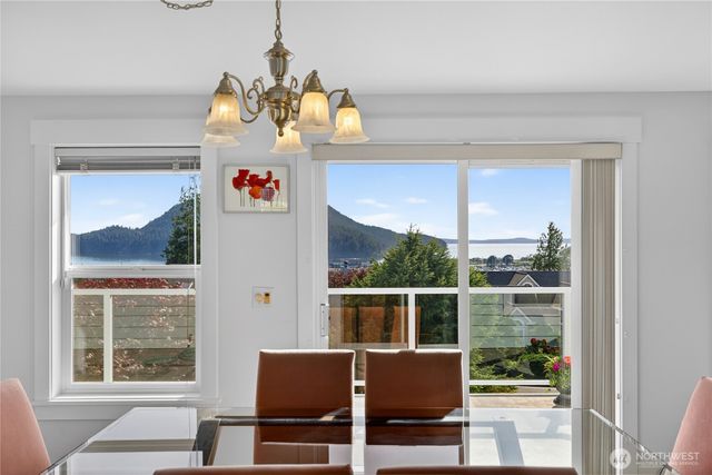 5012 Macbeth Drive, Anacortes, WA 98221