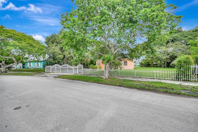 16221 NW 18th Ct, Miami Gardens, FL 33054