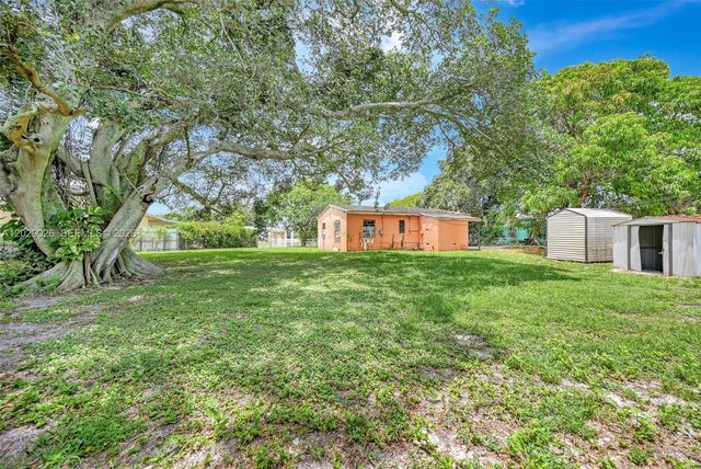 16221 NW 18th Ct, Miami Gardens, FL 33054