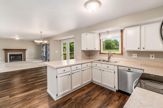 185 Lookout Lane SW, Pataskala, OH 43062