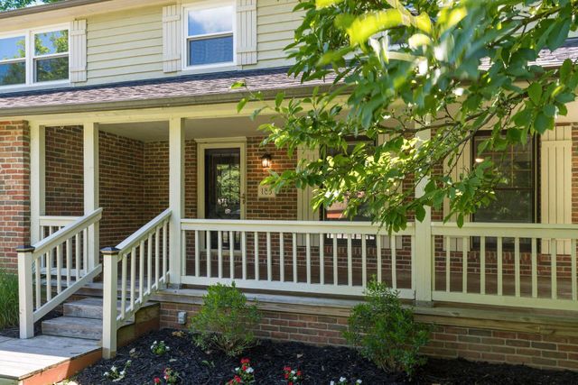 185 Lookout Lane SW, Pataskala, OH 43062