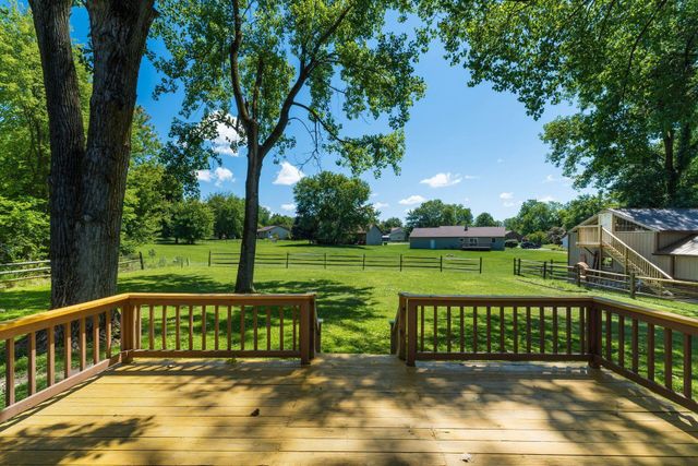 185 Lookout Lane SW, Pataskala, OH 43062