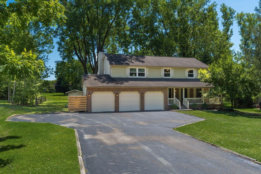 185 Lookout Lane SW, Pataskala, OH 43062