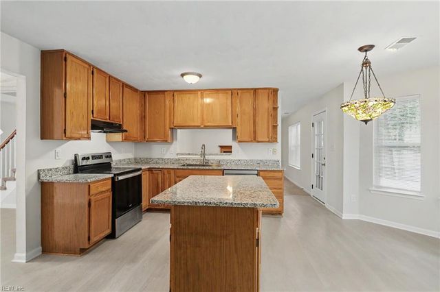 123 Tournament CT, Suffolk, VA 23434