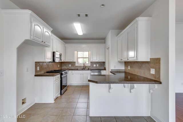 104 Bridge Hollow Lane, Canton, MS 39046