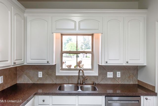 104 Bridge Hollow Lane, Canton, MS 39046