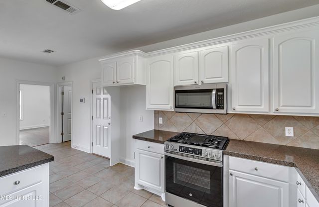 104 Bridge Hollow Lane, Canton, MS 39046